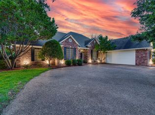 2404 Inverrary Dr, Ennis, TX 75119