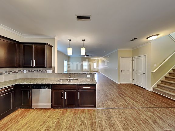 4th image of 15410 Lakepoint Forest Dr