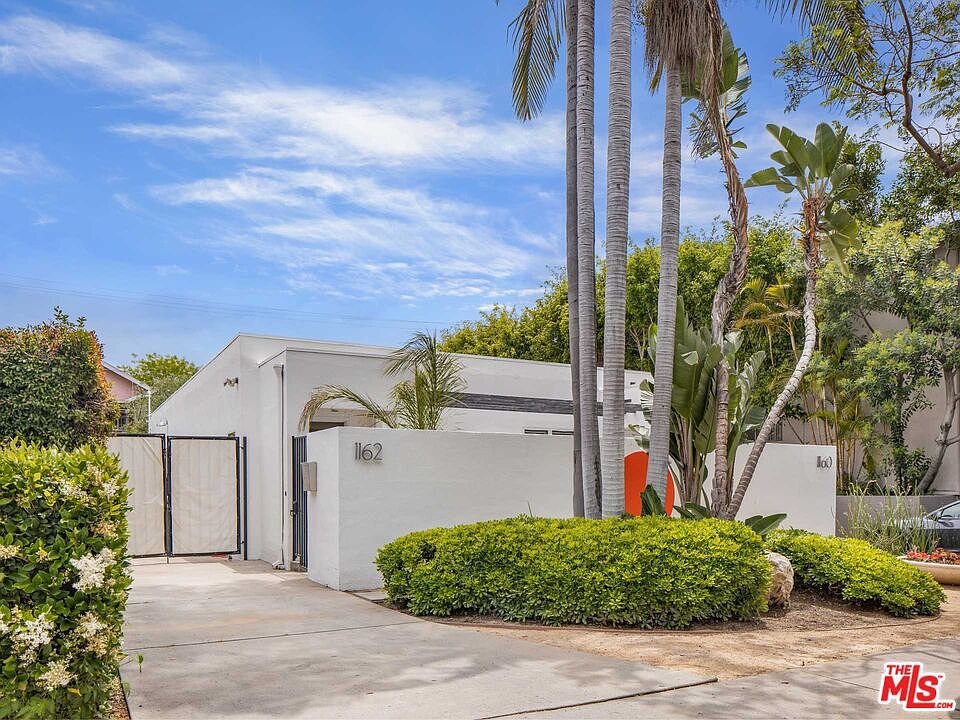 1st image of 1162 N Poinsettia Pl
