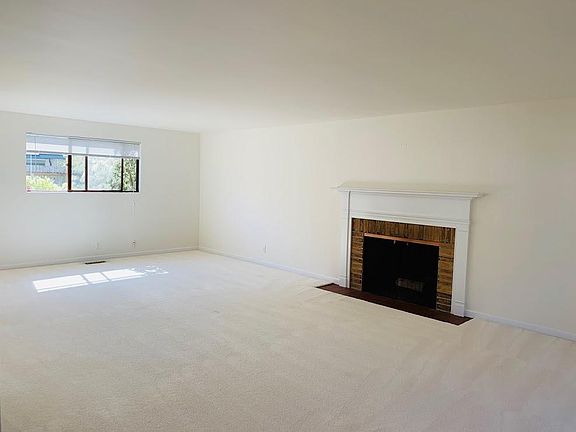 3rd image of 12515 SE 62nd Pl