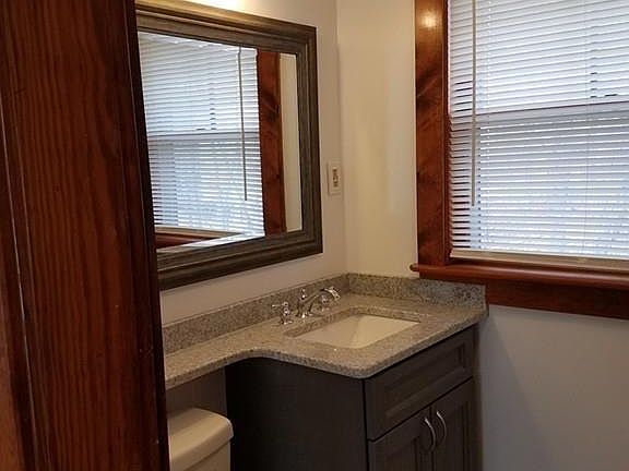 5th image of 247 Washington St #2