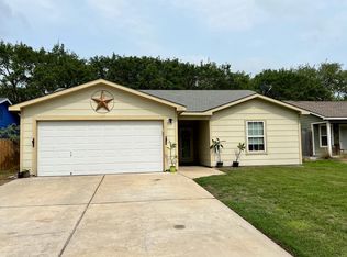 112 Sun Harbor St, Rockport, TX 78382