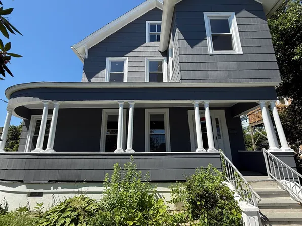 26 Jefferson Avenue, New London, CT 06320