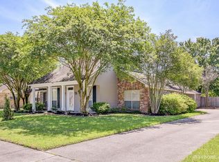 5253 River Meadow Dr, Baton Rouge, LA 70820