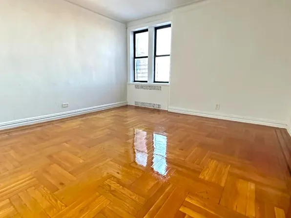 (undisclosed Address), Bronx, NY 10457