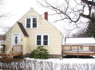 3704 Cumberland Rd, Erie, PA 16510