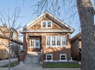 2325 Elmwood Ave, Berwyn, IL 60402