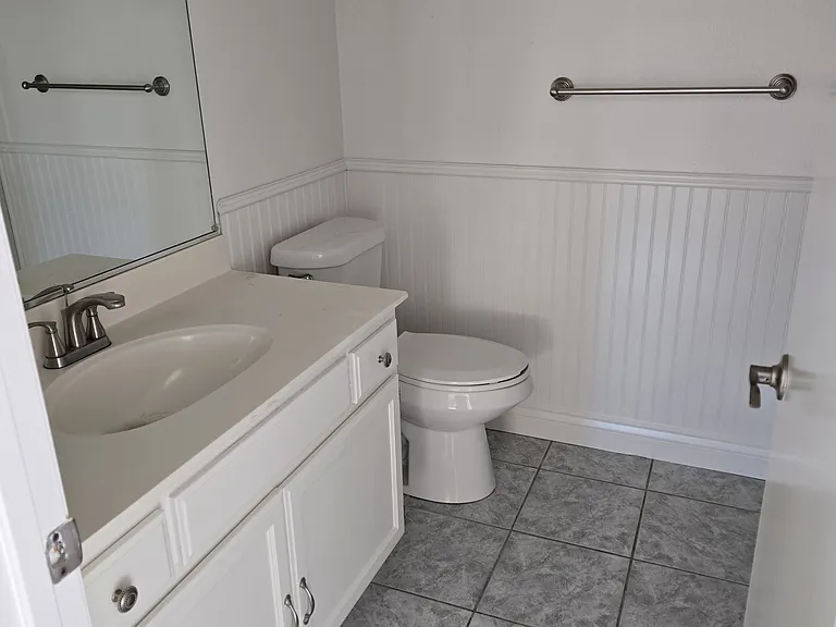 2308 Sheffield Ct — Photo 5