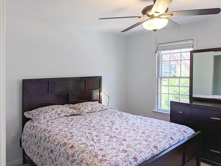 440 W Glebe Rd — Photo 14