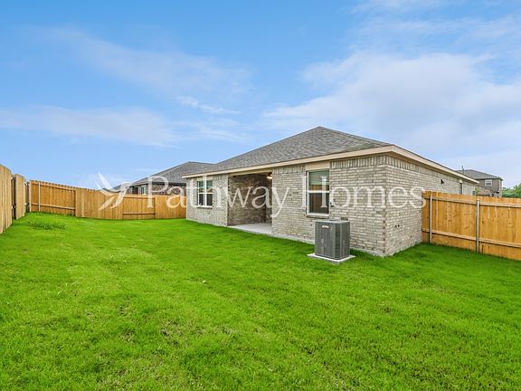 5th image of 509 Harbor Oaks Dr
