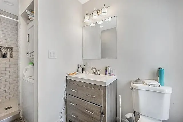 2362 N Clybourn Ave #3F — Photo 11