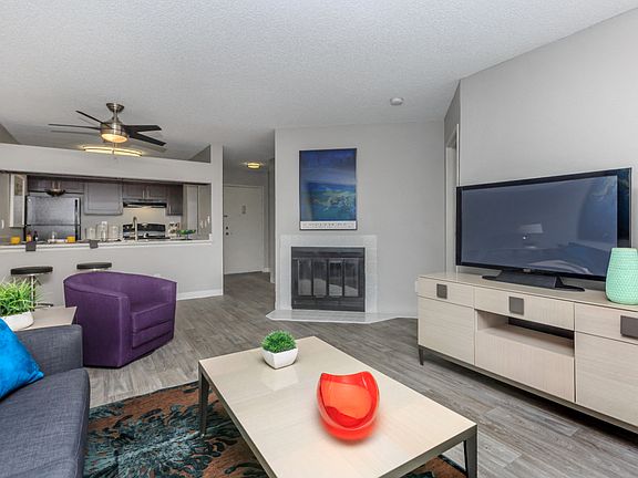 Retreat at Water''s Edge | Colorado Springs, CO Apartments