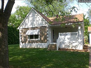 1st image of 223 Stratford Ave
