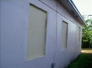 555 W 1st St, Riviera Beach, FL 33404