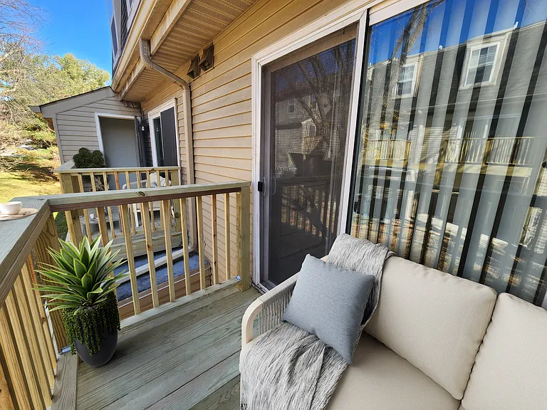 Dunfield Townhomes — Photo 27