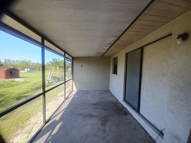 17382 W Carnegie Cir — Photo 15