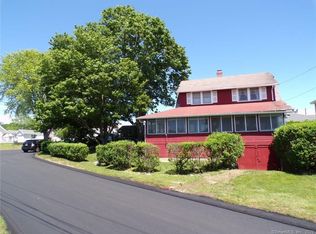 62 White Sand Beach Rd, Old Lyme, CT 06371