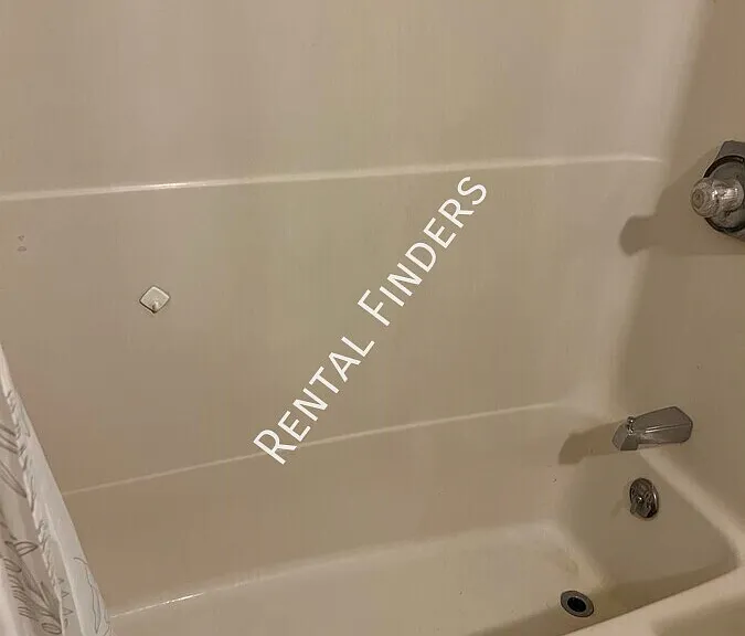 222 E Main St #7 — Photo 9