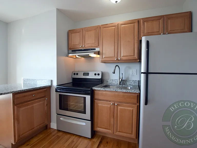 The Greenview — Photo 87