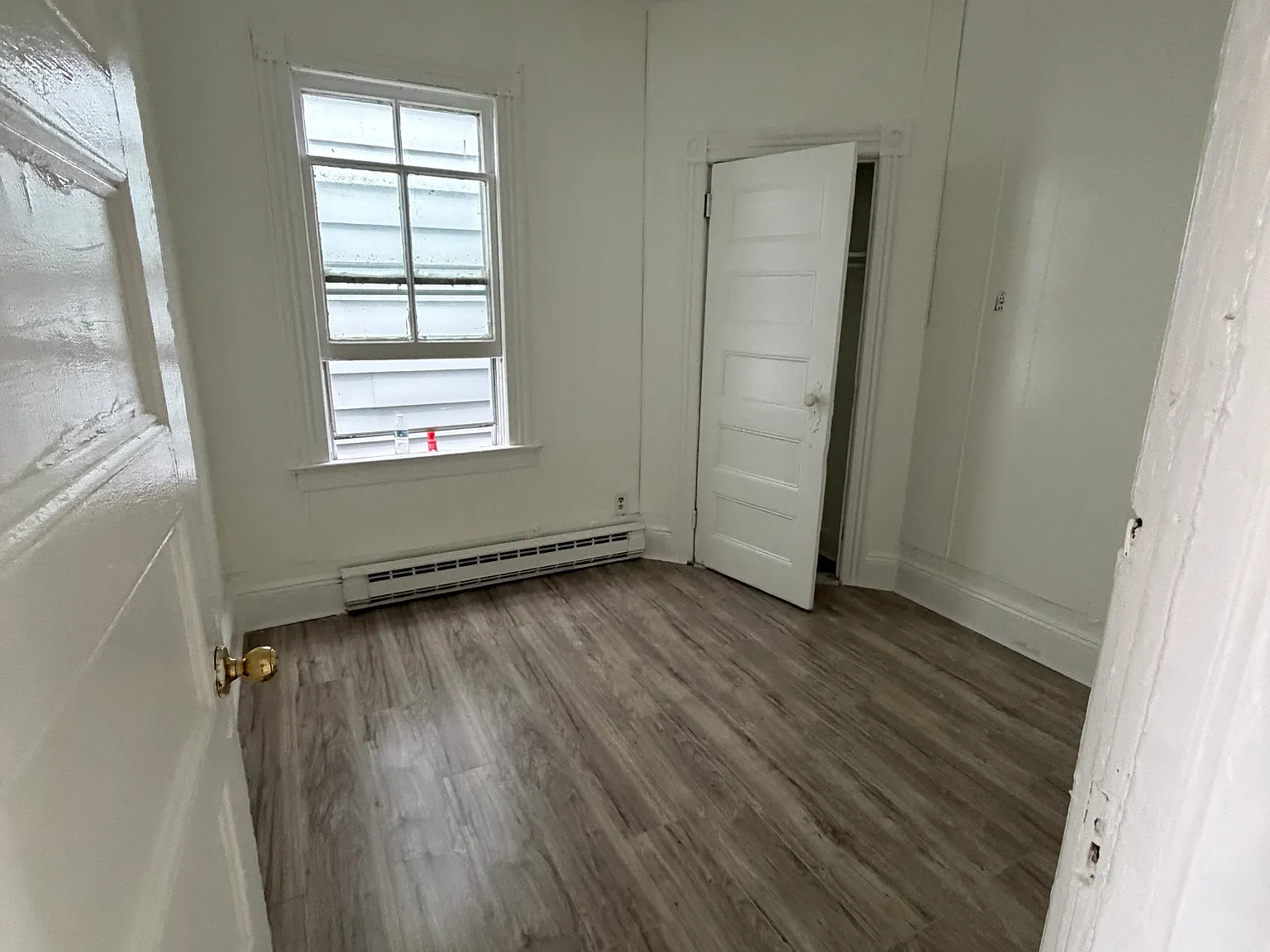 3 bed, $2,200 — Photo 4