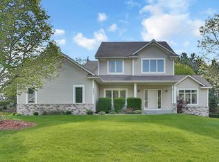 5231 Marquess Trl N, Lake Elmo, MN 55042