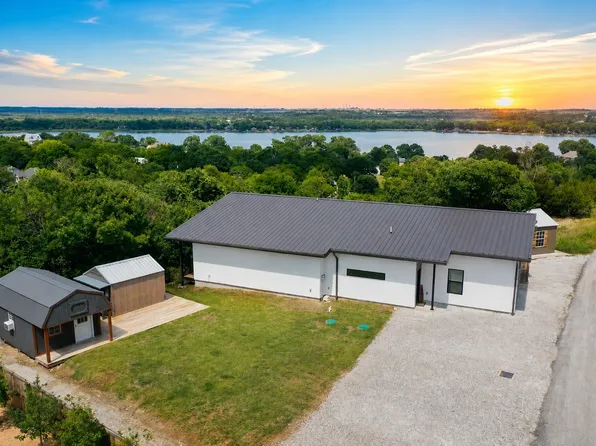 540 Burton Hill Dr, Weatherford, TX 76087