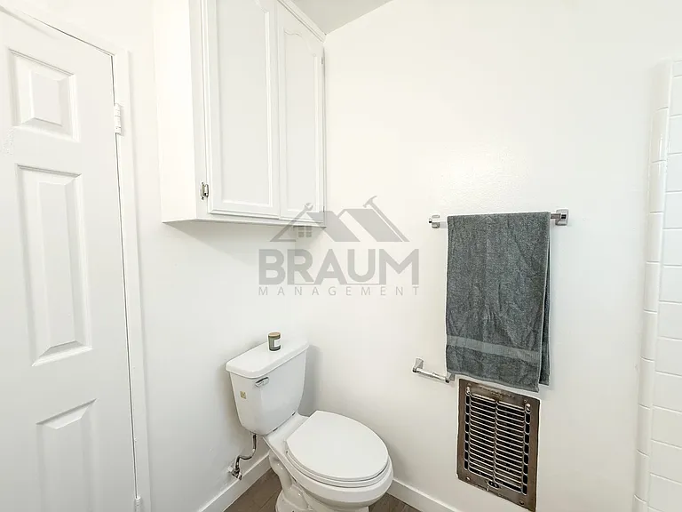 SEPULVEDA — Photo 12
