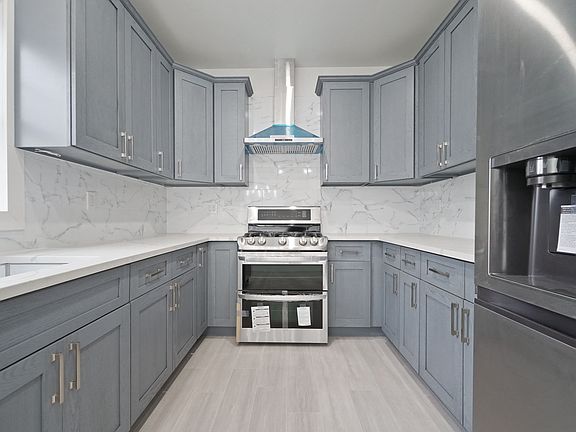 4th image of 417A Frances Ln