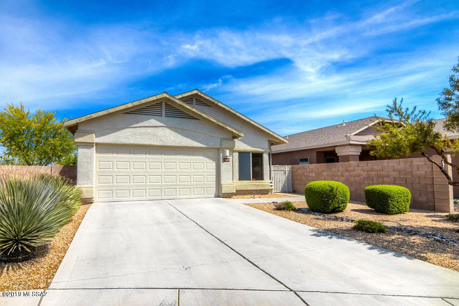 1st image of 2480 W Waterway Pl