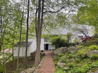 98 Hunting Ridge Rd, Greenwich, CT 06831