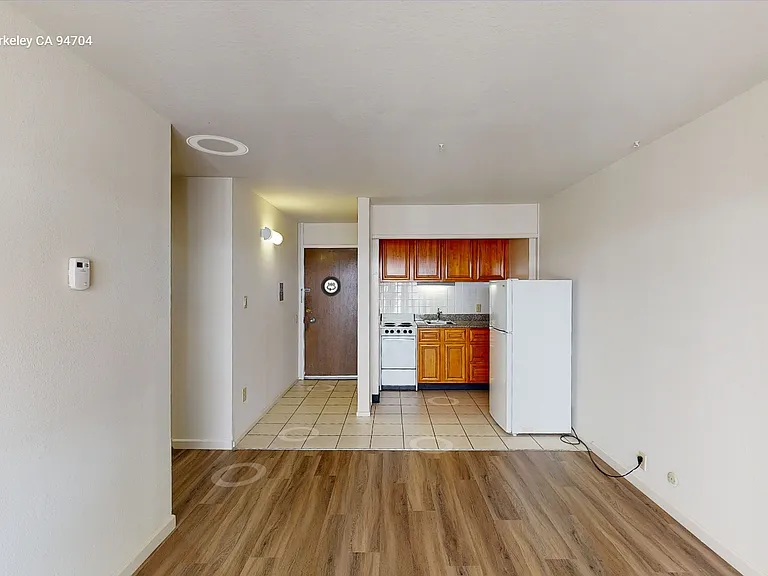 Berkeley Park Apartments — Photo 42