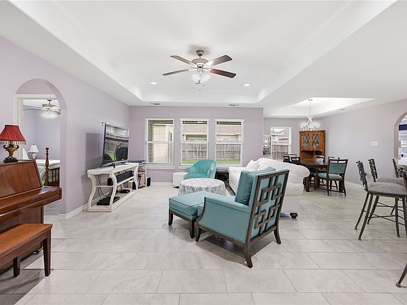 4th image of 3113 Shallow Creek Dr