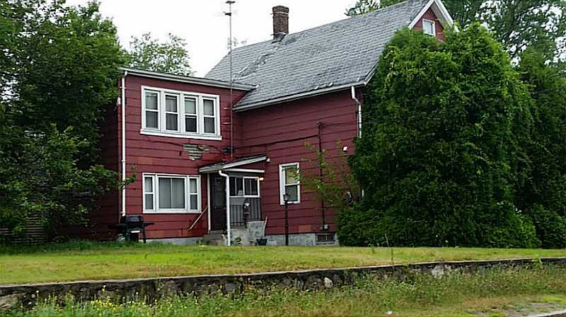 2nd image of 155 Knight St
