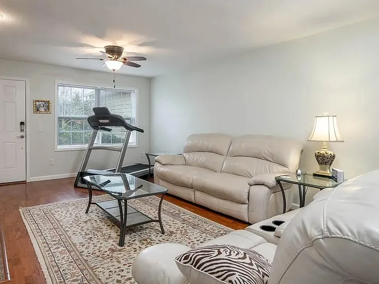 21 Kirby Rd — Photo 5