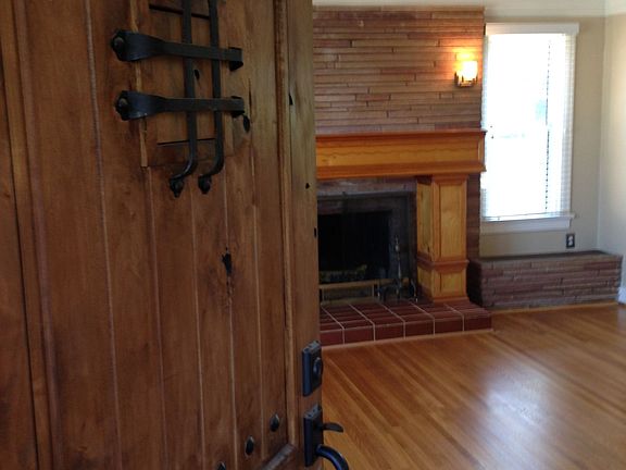3rd image of 703 N Cherokee Ave