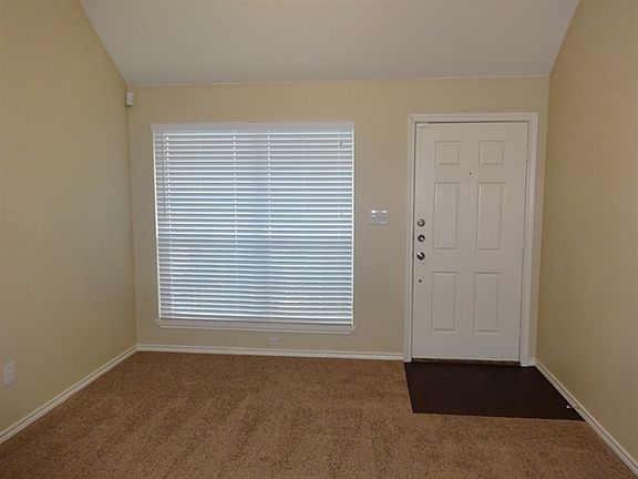 3rd image of 114 Owen Way