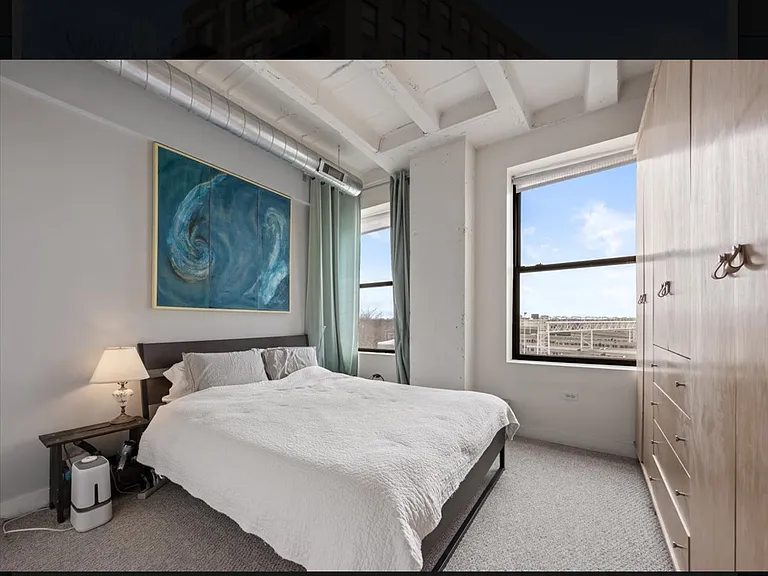1791 W Howard St #405 — Photo 8