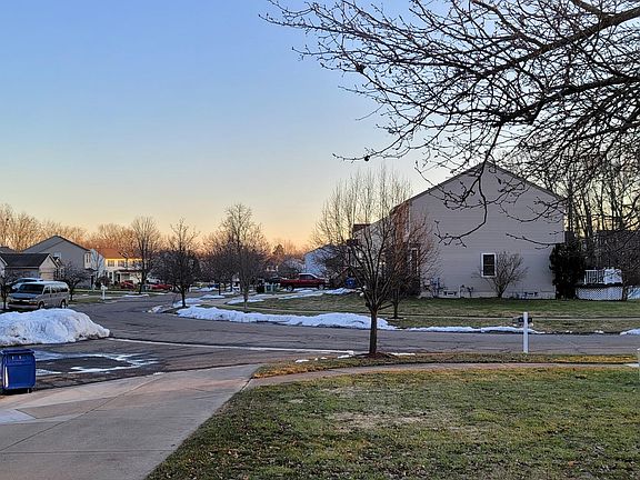 2nd image of 2772 Moosewood Dr