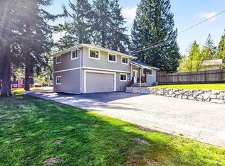 27656 110th Ave, Maple Ridge, BC