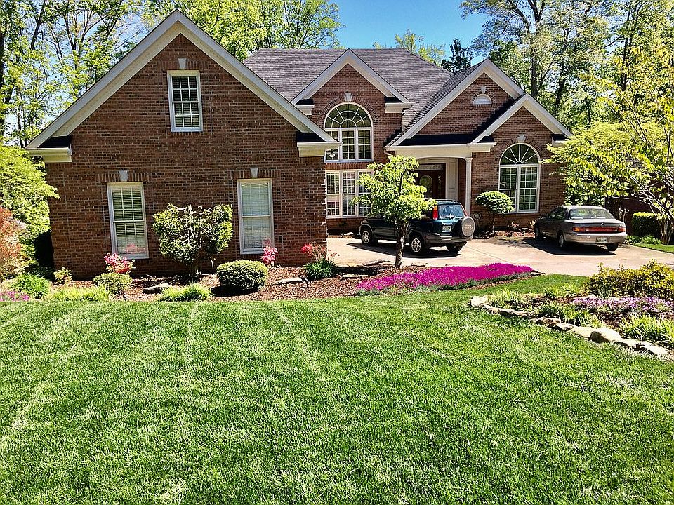 1st image of 135 Westchester Ct