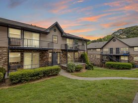 Hampton Hall | Comfort, Convenience, & Community All In One