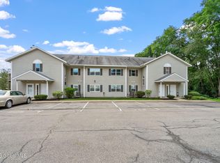 707 Greenwich Dr, Albany, NY 12203