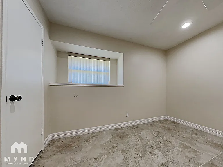 10503 Kirkdale Dr — Photo 12