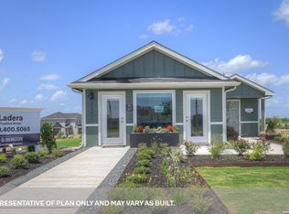 401 Wild Goose Dr, Luling, TX 78648