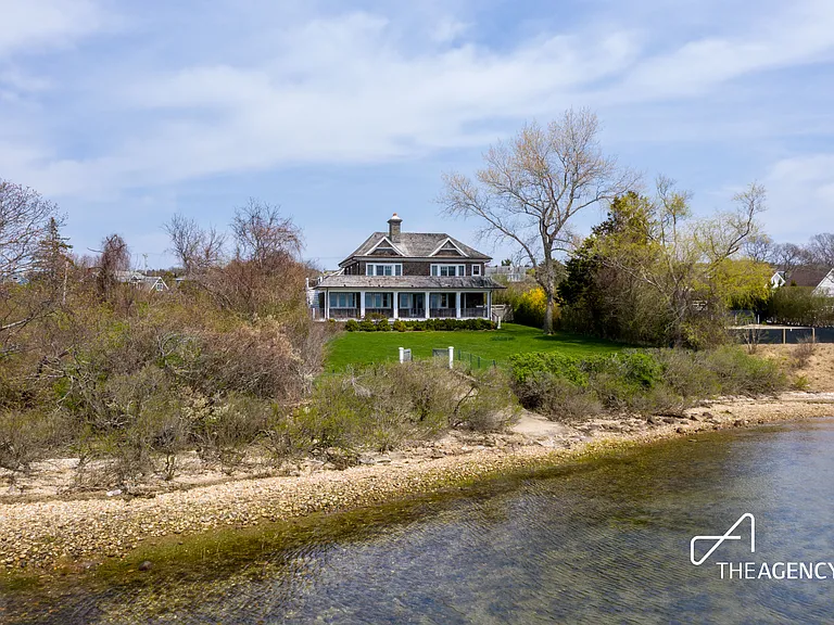 225 E Lake Dr — Photo 25