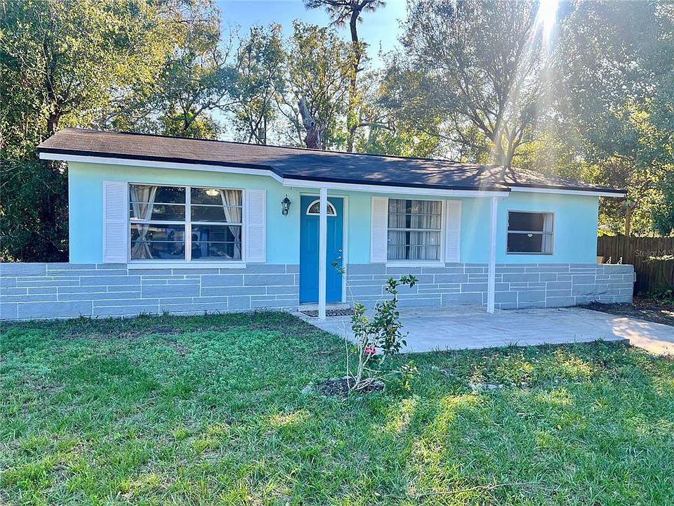 1st image of 2932 Karen Ave