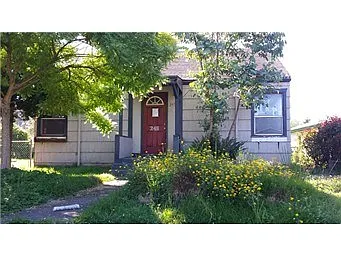 245 26th Ave photo 1