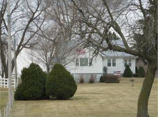 1994 Newell St, Waterloo, IA 50703