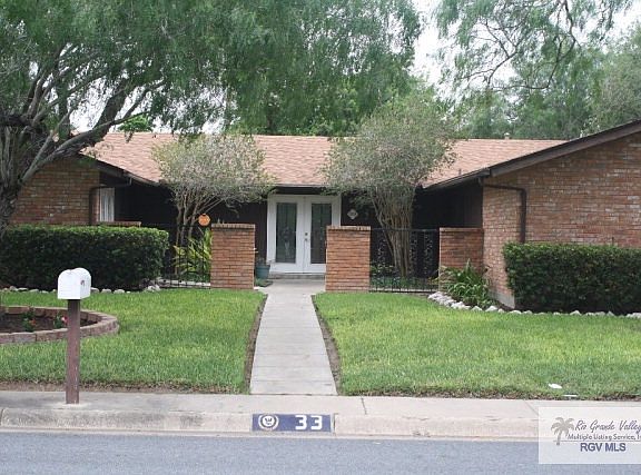 2nd image of 33 Casa De Amigos
