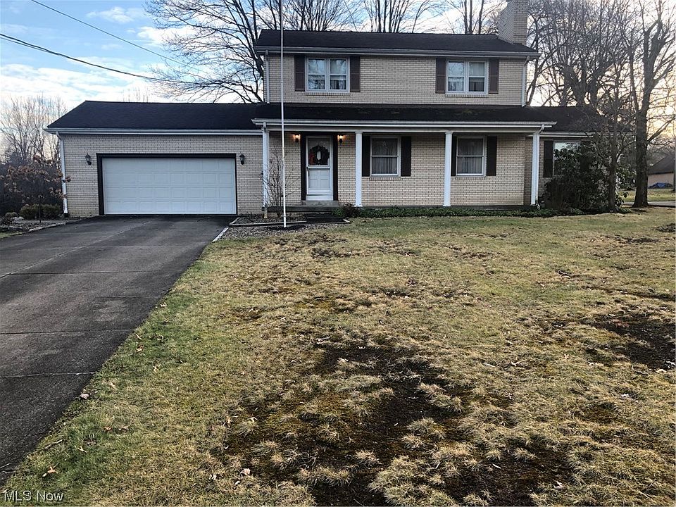 1st image of 923 Dogwood Dr